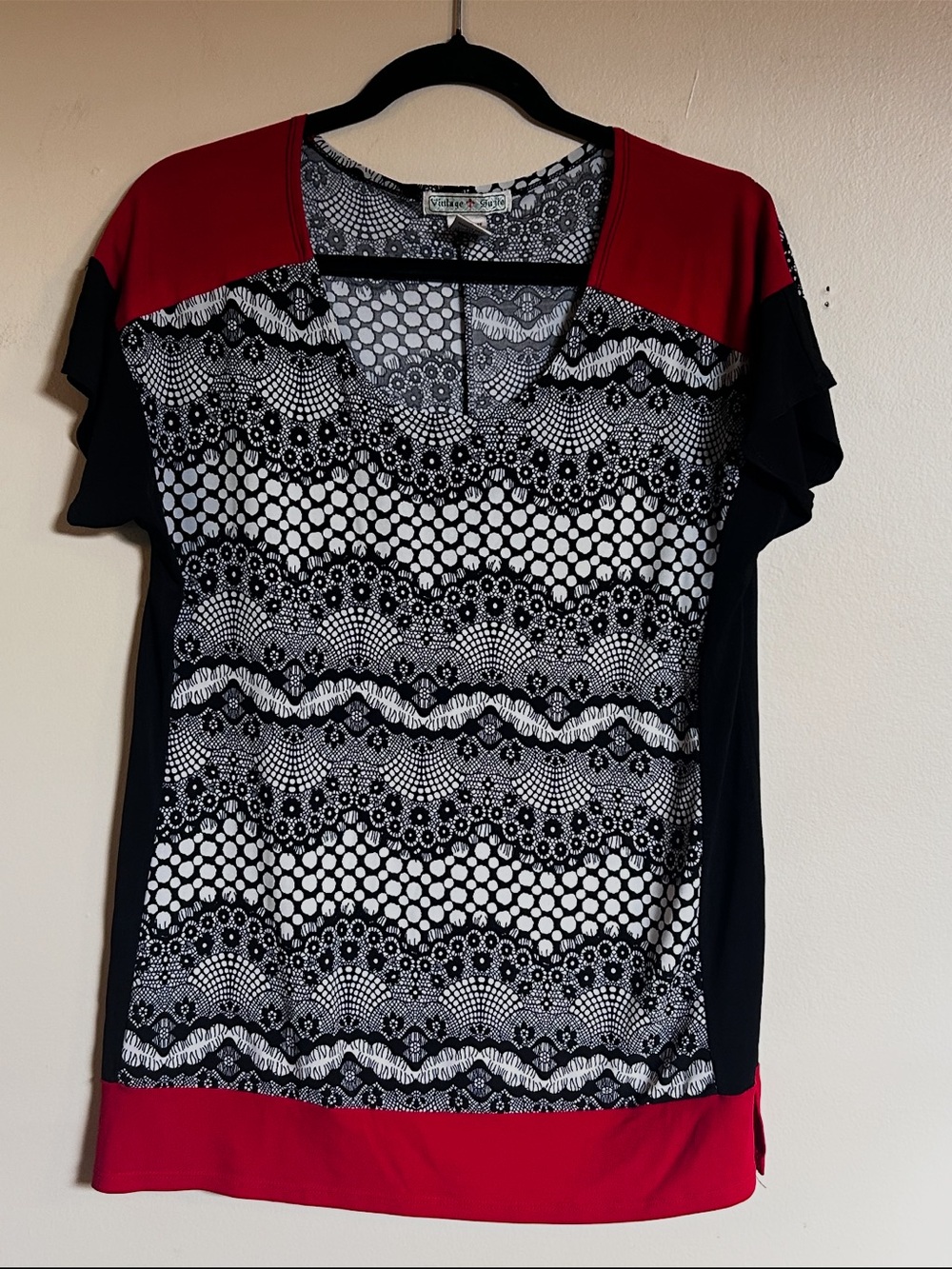Vintage Suzie Black White Red Lace Print Top Size L